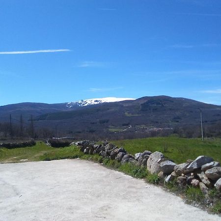 Apartamentos La Covatilla Neila de San Miguel エクステリア 写真