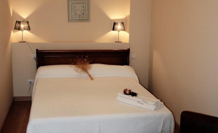 Apartamentos La Covatilla Neila de San Miguel エクステリア 写真